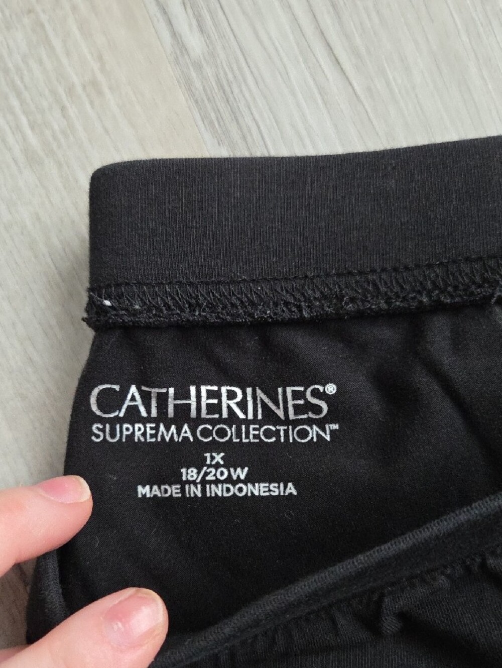 Catherines Black Seamless Waistband Leggings 1x 18/20W - Picture 2 of 2